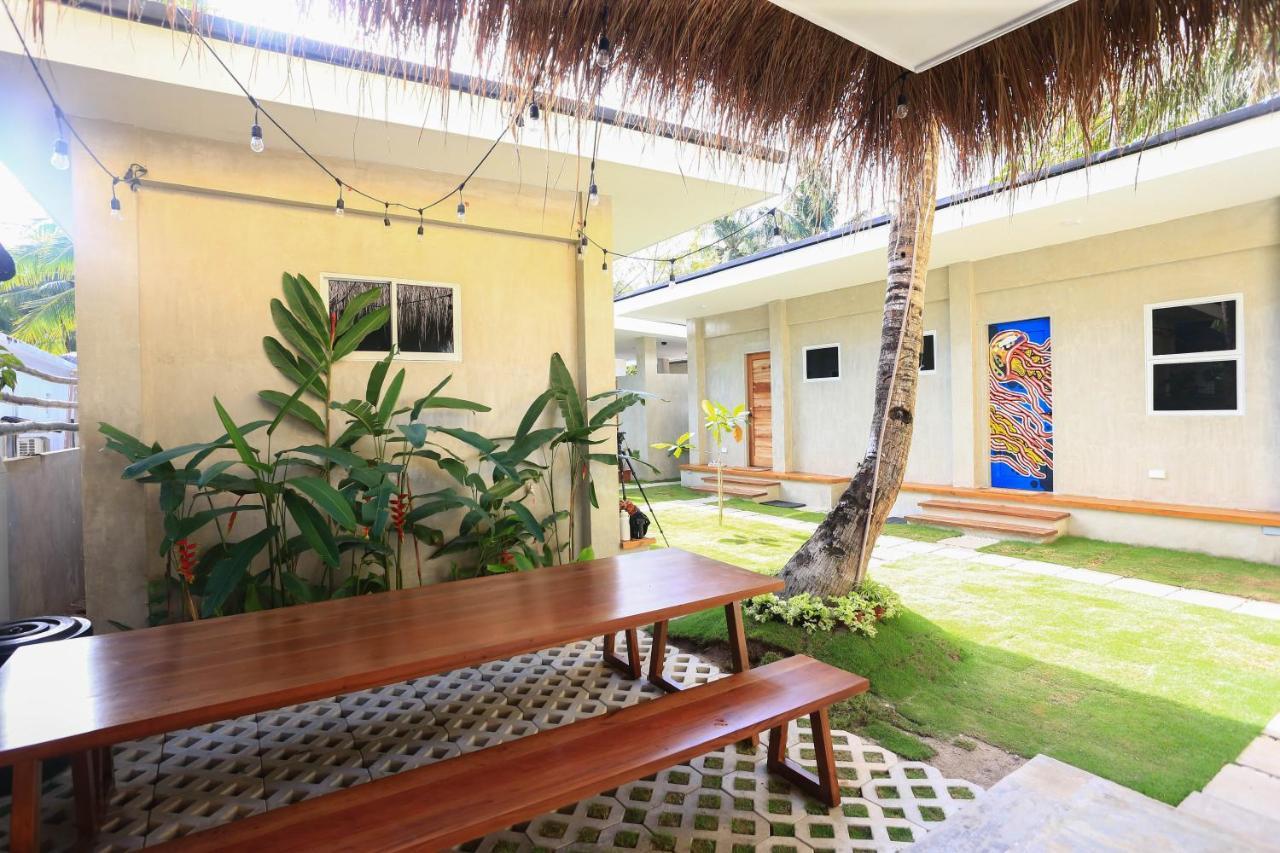 Beach People Hostel Bantayan Island Ocoy Exterior photo